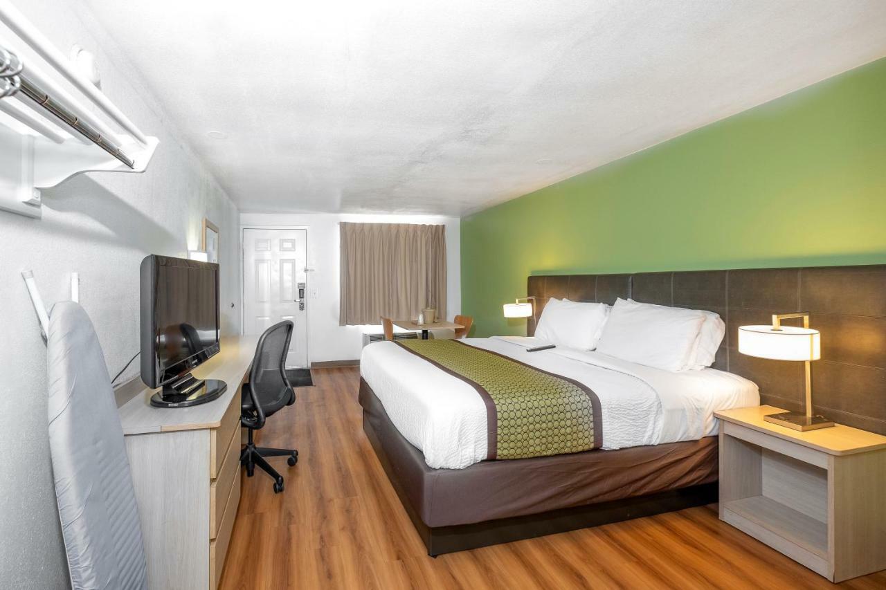 American Hotel